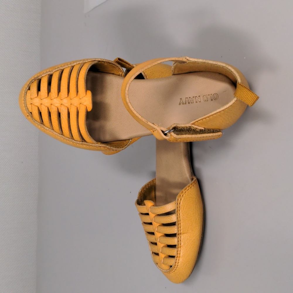 Old Navy Sandals